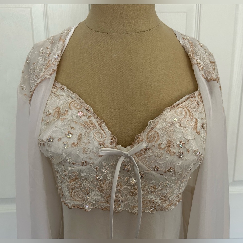 Seductive Wear Slip & Robe - Picture 9 of 16